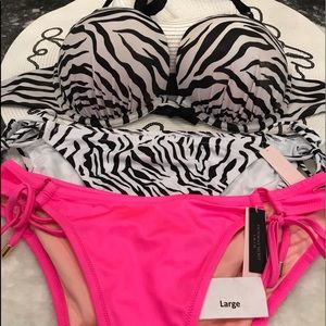 Victoria’s Secret bikini push up the GORGEOUS bombshell 34D and various bottoms